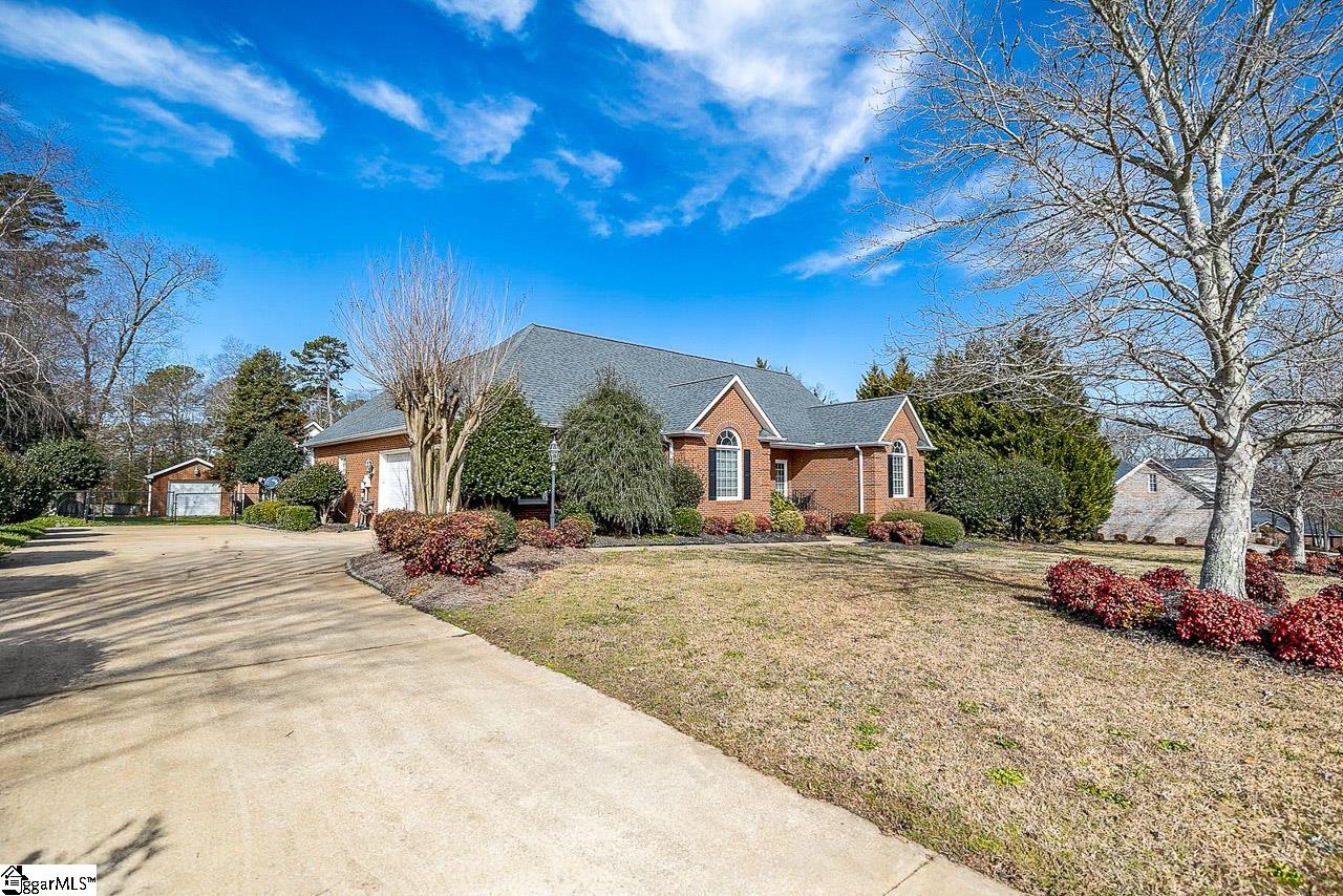 Property image 5 of 113 Engram Lane in Charping Farms, Anderson, SC 29621