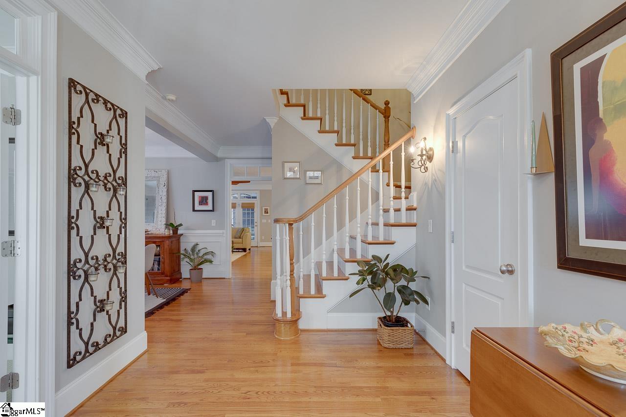 Property image 4 of 119 Applewood Drive in Tuscan Woods, Greenville, SC 29615