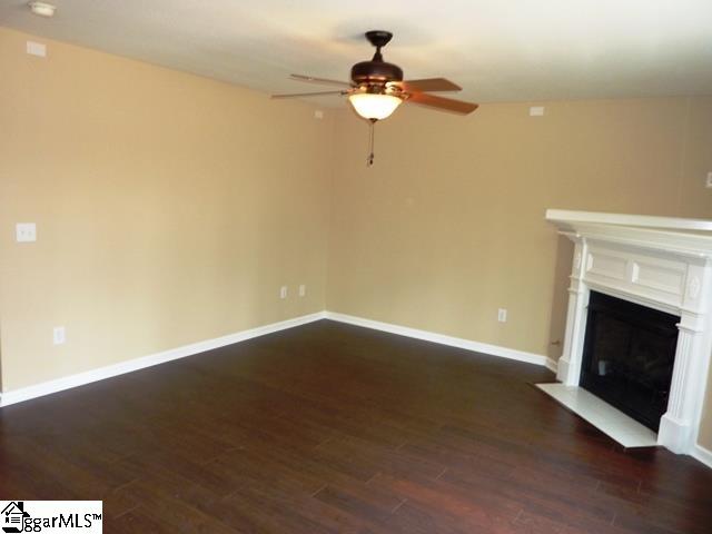 Property image 5 of 216 W Yorkswell Court in Tyger Shoals, Moore, SC 29369