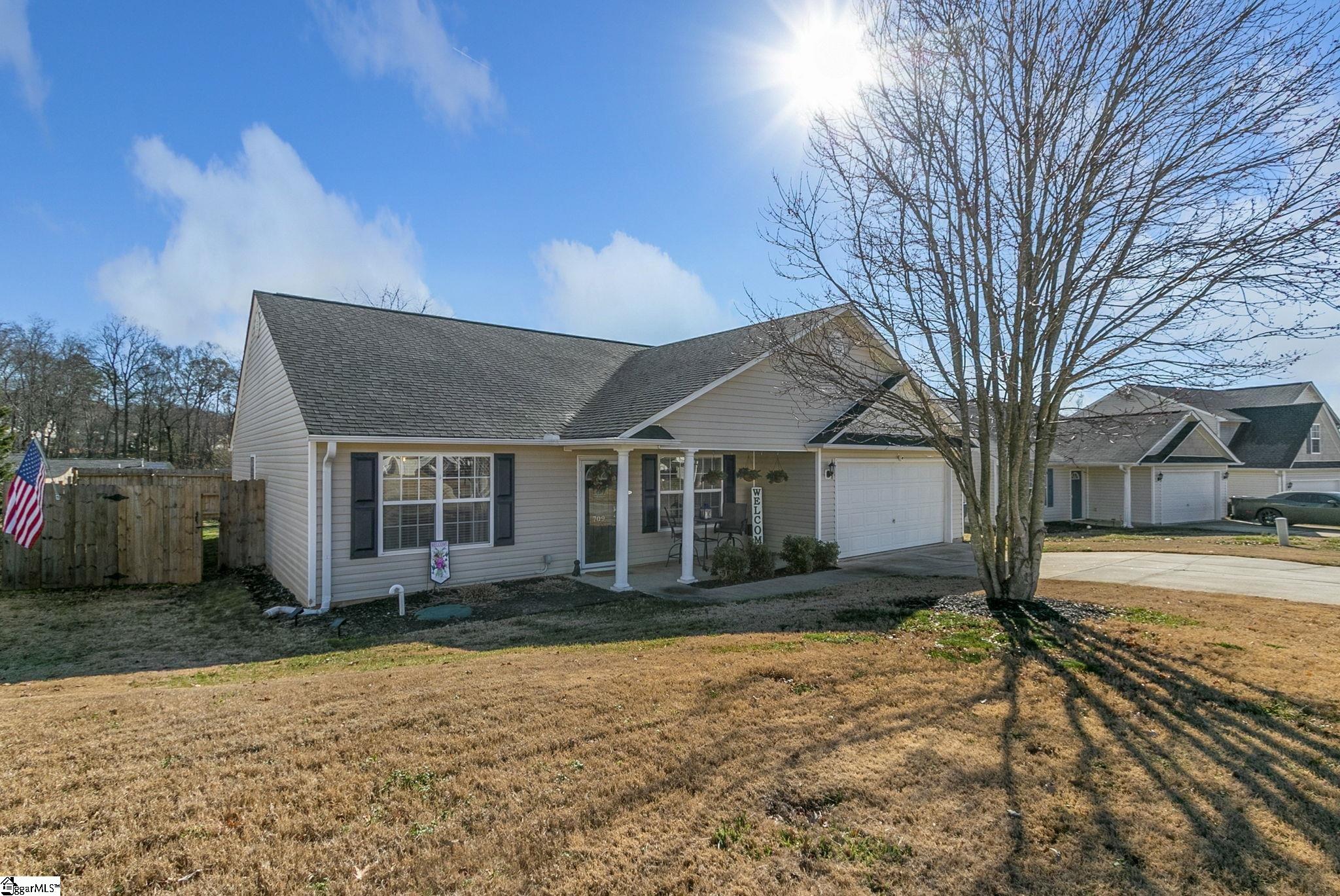 Property image 2 of 709 Cassie Marie Court in Duncan Station, Duncan, SC 29334