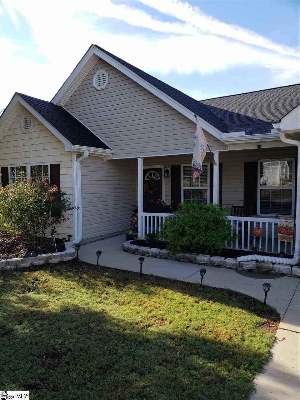 Property image 2 of 451 Lynnell Way in Tyger Shoals, Moore, SC 29369-8830