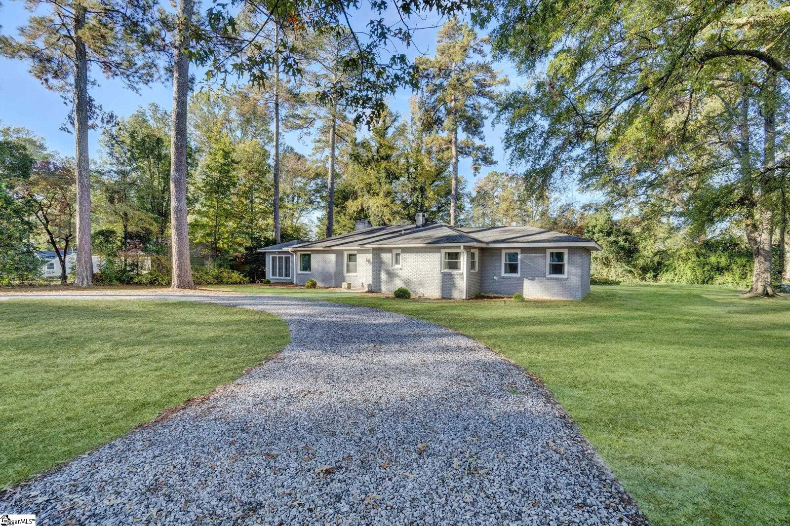 Property image 1 at 500 Chestnut Street, Clinton, SC 29325