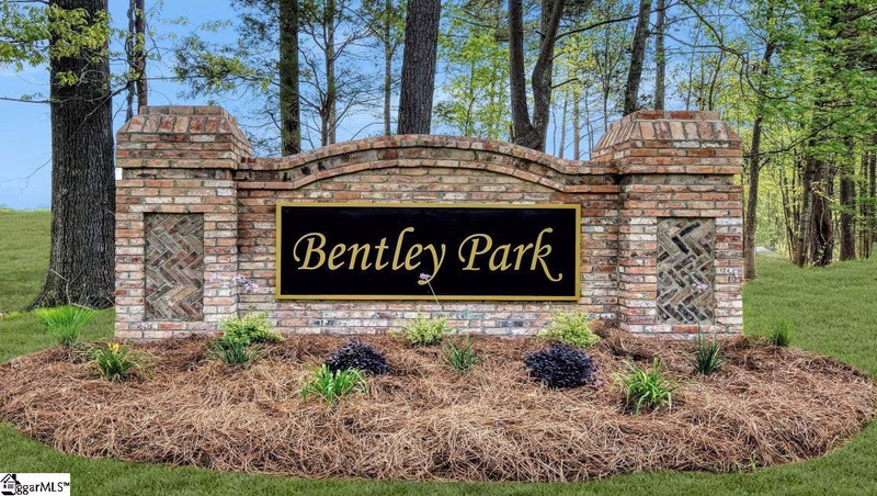 Property image 2 at 305 Pristine Drive, Greenwood, SC 29646