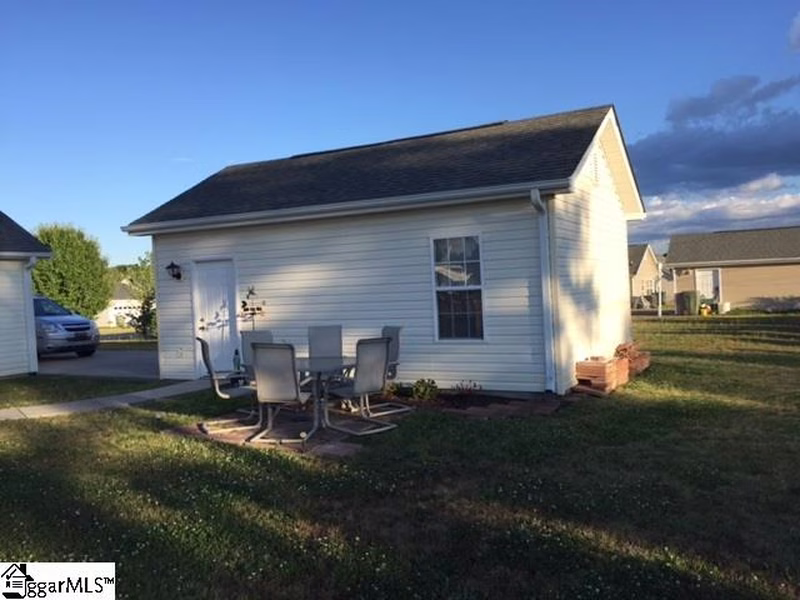 Property image 3 at 110 Essex Drive, Clinton, SC 29325