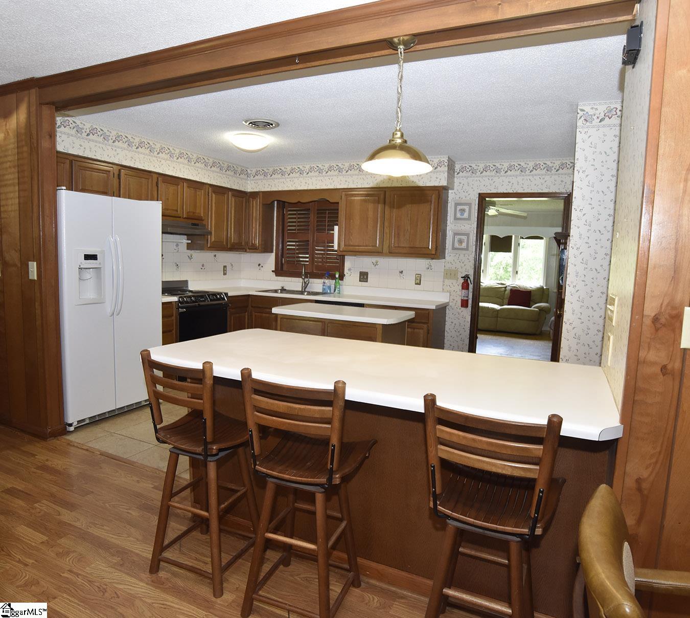 Property image 4 of 204 Vega Lane in Crestview Hills, Greer, SC 29651