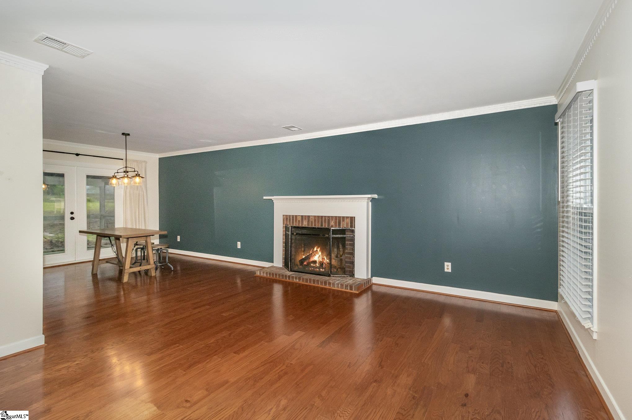 Property image 4 of 102 Crowndale Drive in Gray Fox Run, Taylors, SC 29687