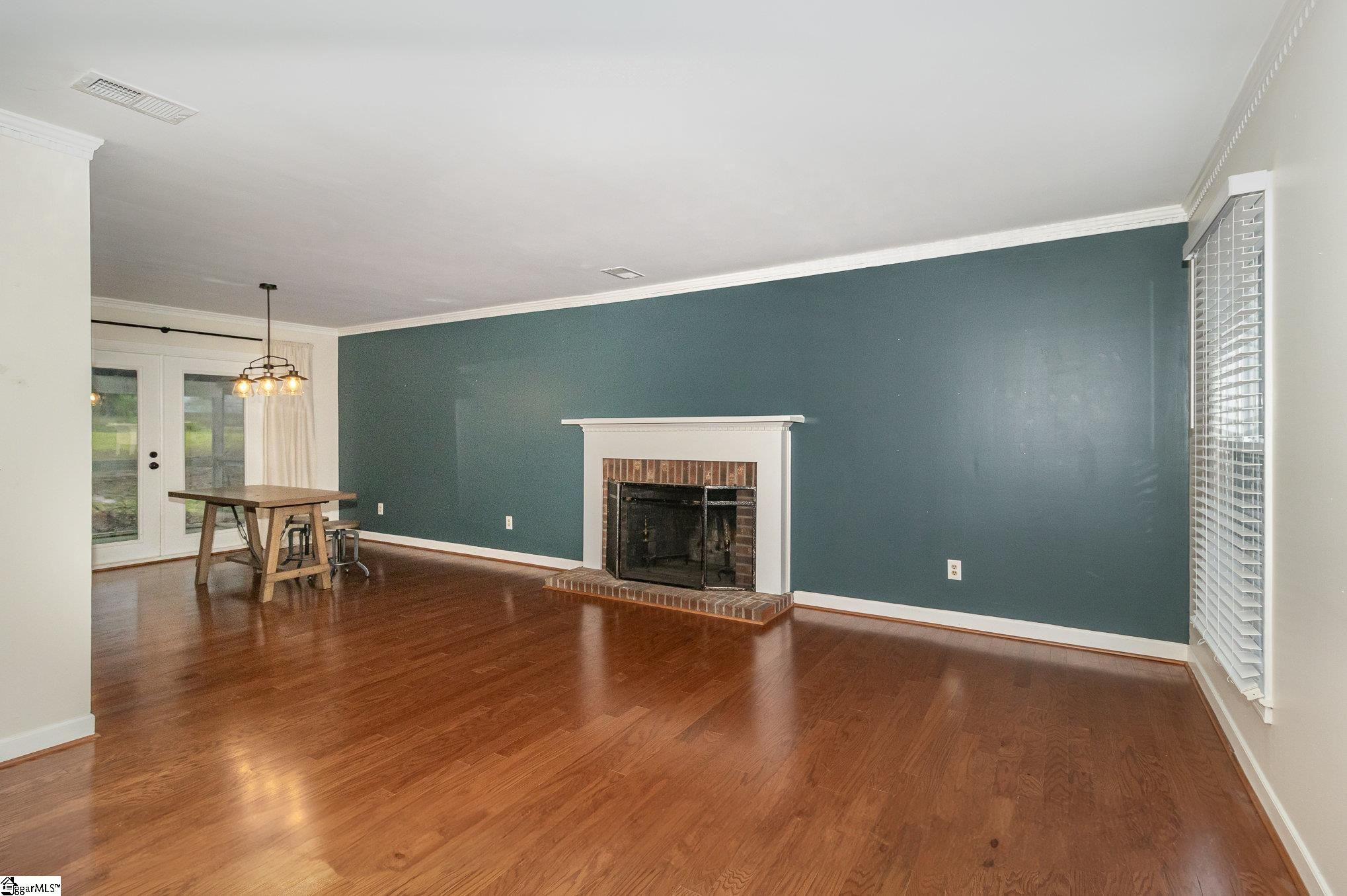 Property image 5 of 102 Crowndale Drive in Gray Fox Run, Taylors, SC 29687