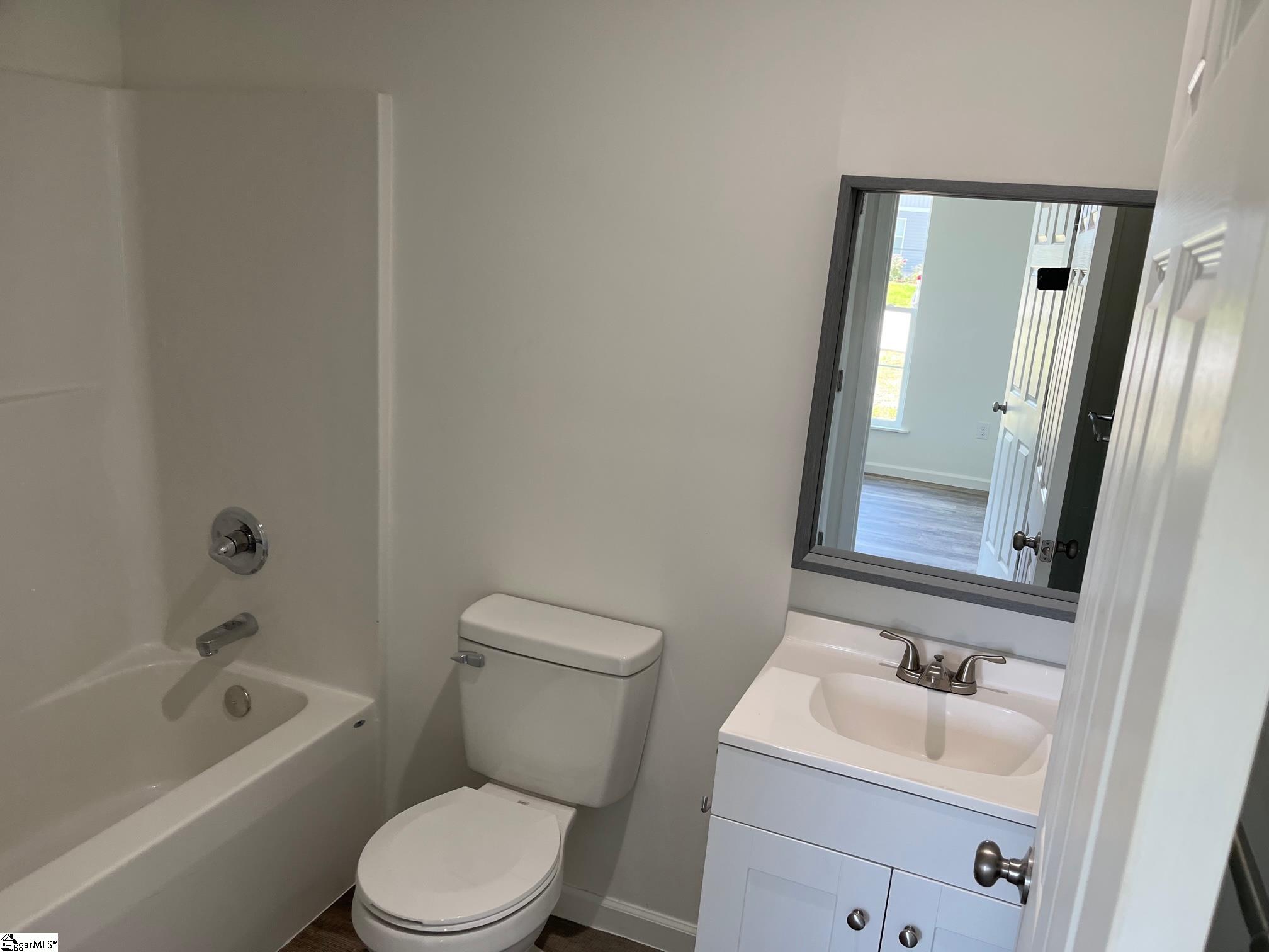Property image 3 of 207 Dillon Drive in Blossom Meadows, Clinton, SC 29325