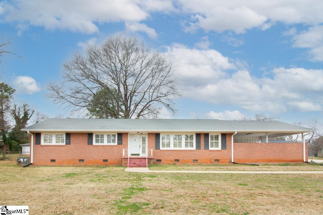 Property image 2 of 2025 Sheldon Drive in Bellview Estates, Anderson, SC 29621-3929