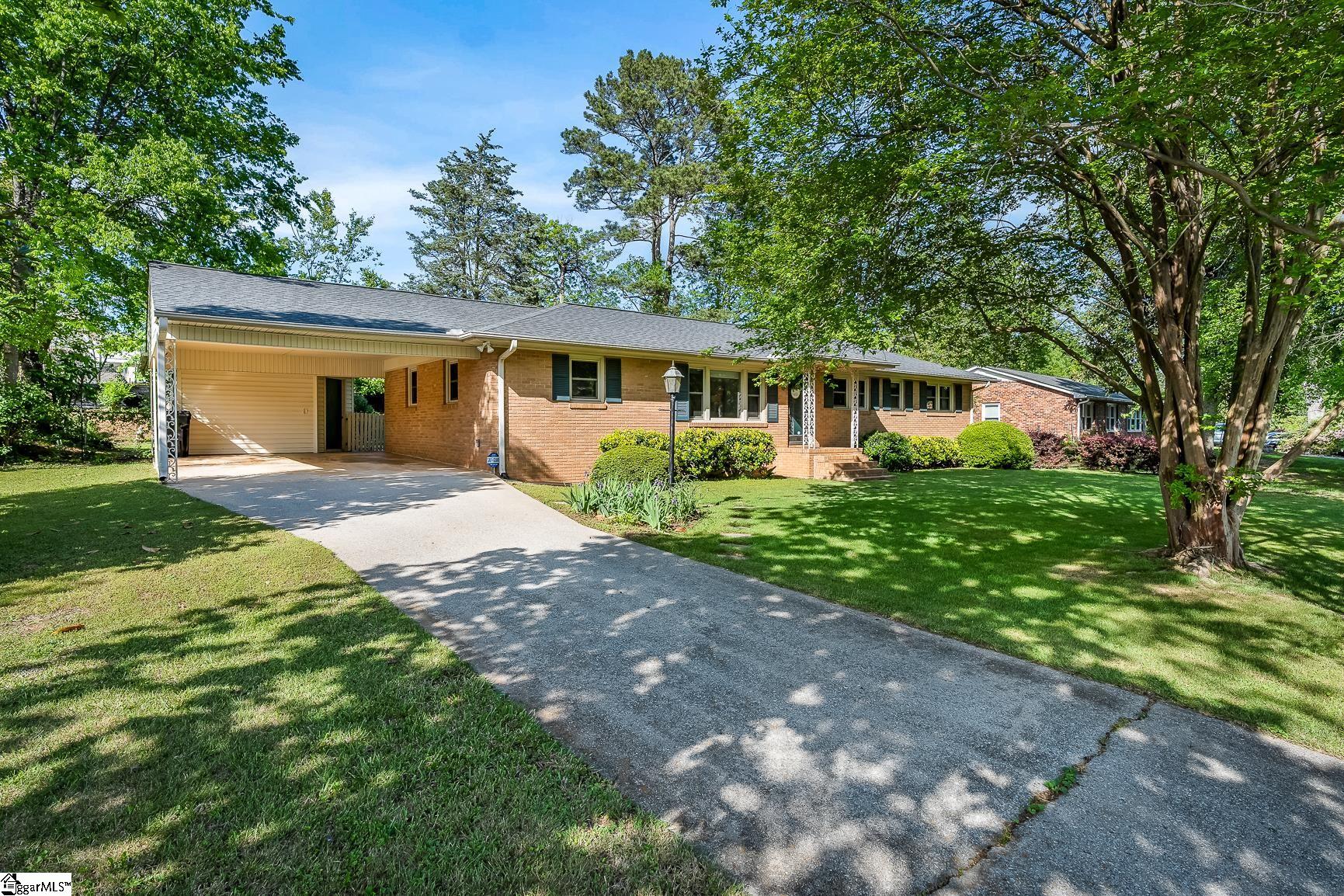Property image 3 of 2313 Poplar Lane in Bellview Estates, Anderson, SC 29621