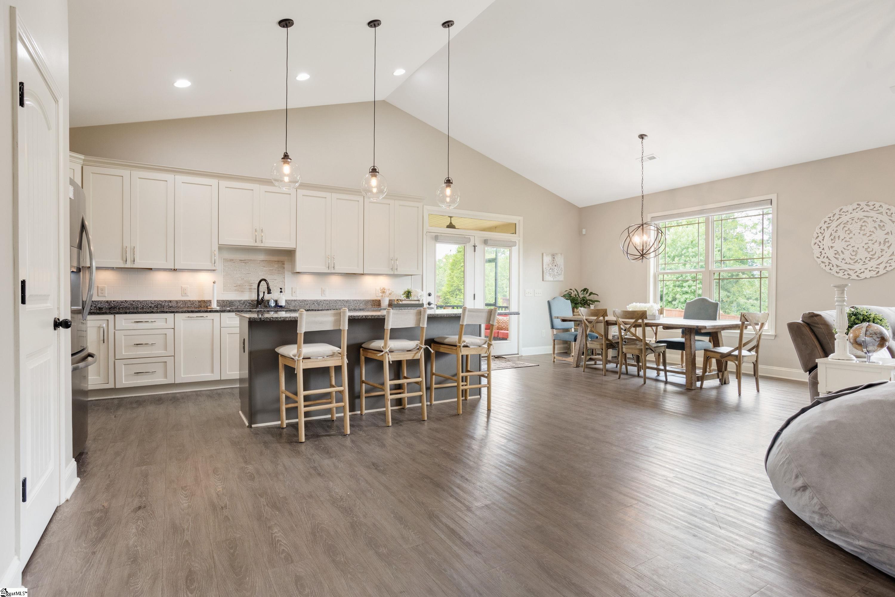 Property image 5 of 34 Rising Meadow Lane in Meadow Breeze, Taylors, SC 29687
