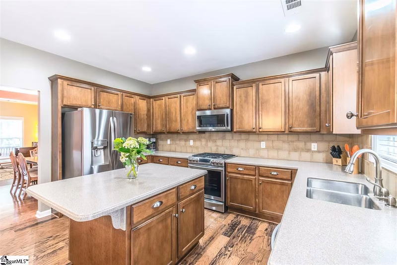 Property image 2 at 14 Kinderwood Court, Greenville, SC 29609