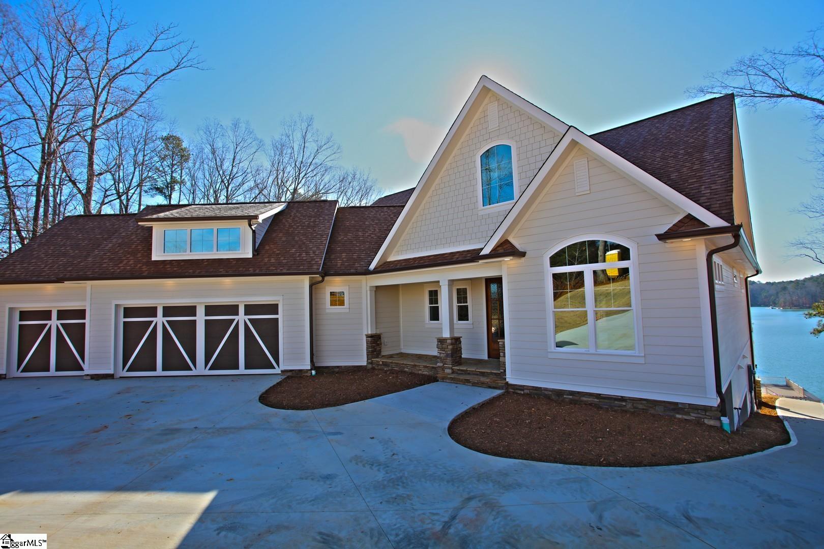 Property image 2 of 572 McAlister Road in Peninsula Pointe South, West Union, SC 29696