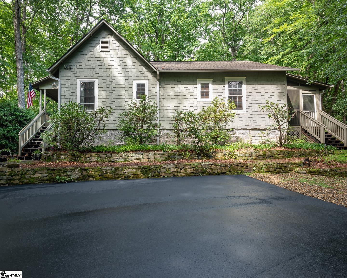 Property image 2 of 512 Cliff Ridge Drive in Cliff Ridge at Caesars Head, Cleveland, SC 29635