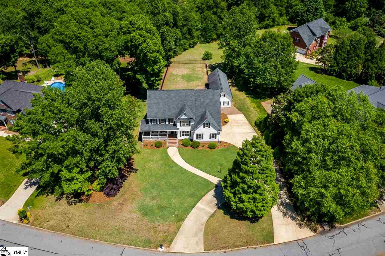 Property image 2 of 300 N Silver Beech Lane in Silver Ridge, Greer, SC 29651