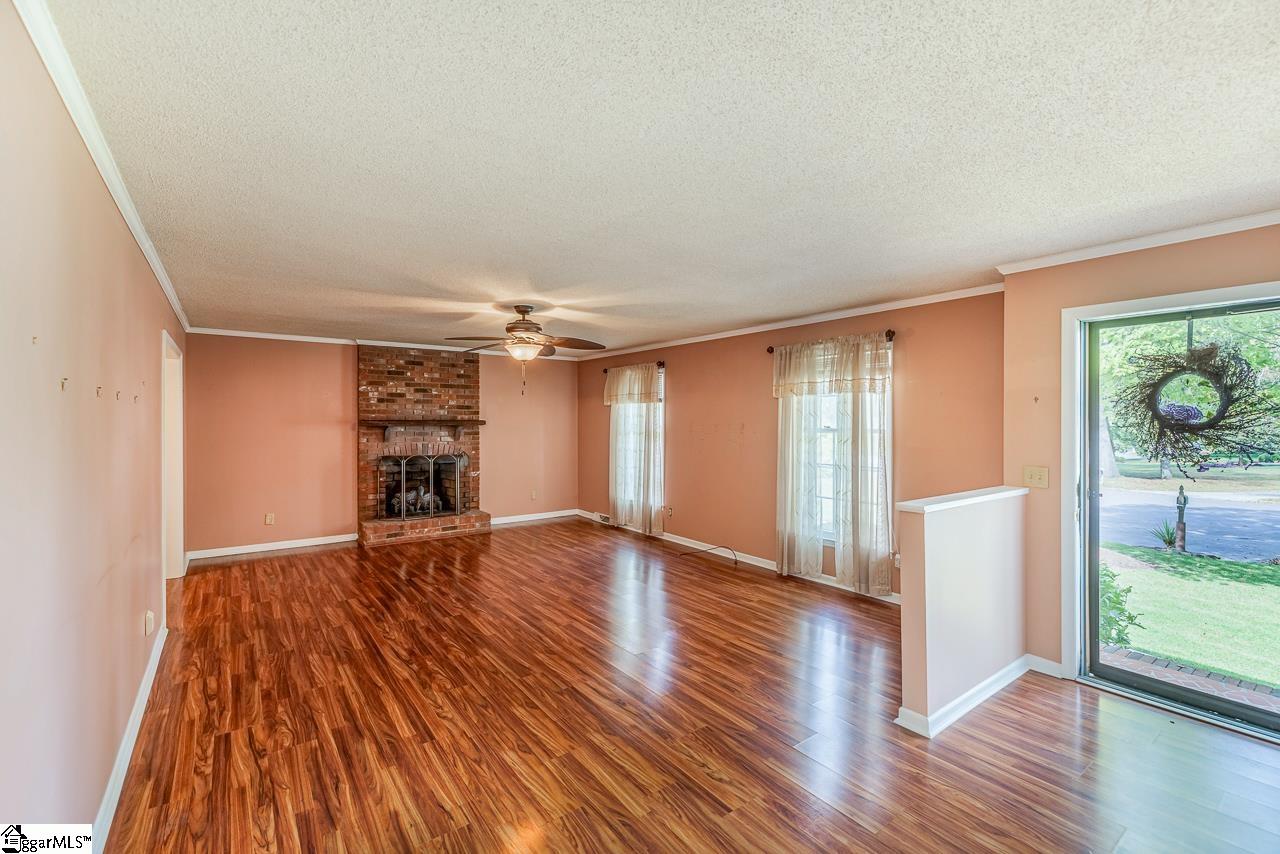 Property image 3 of 4 Gray Fox Court in Gray Fox Run, Taylors, SC 29687