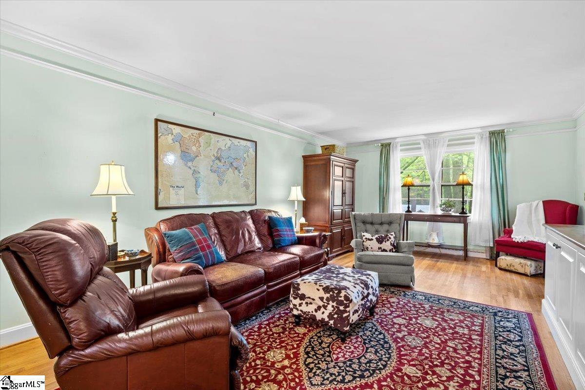 Property image 2 of 109 Dellwood Drive in Dellwood, Greenville, SC 29609