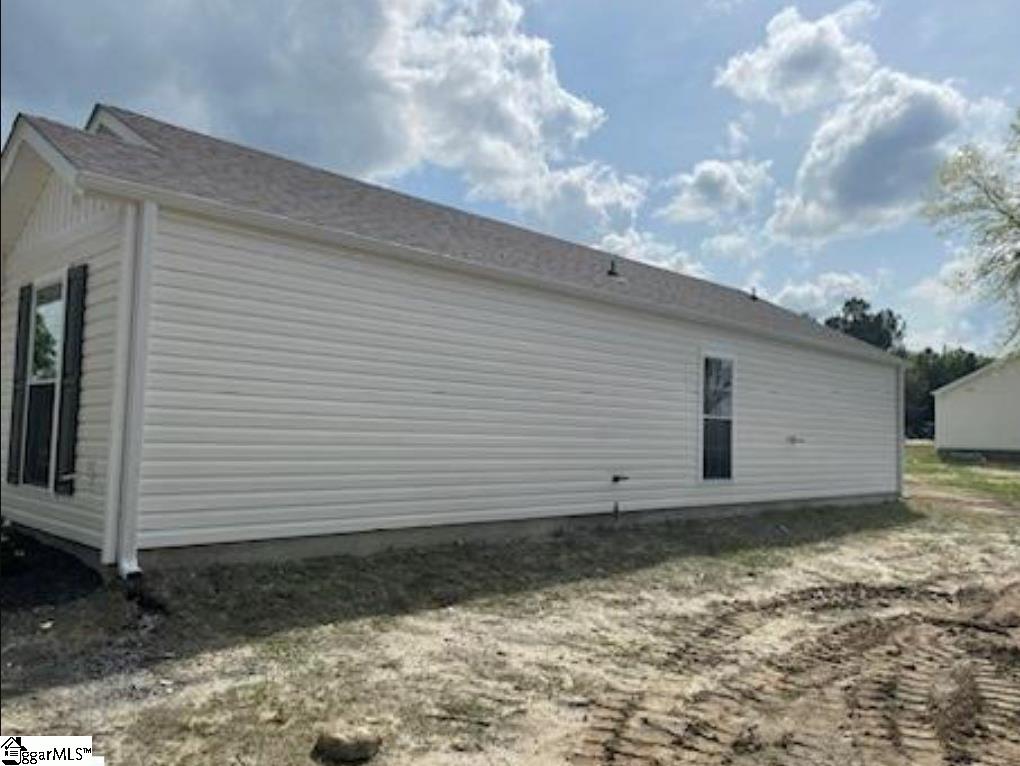 Property image 3 of 310 DILLON Drive in Blossom Meadows, Clinton, SC 23925