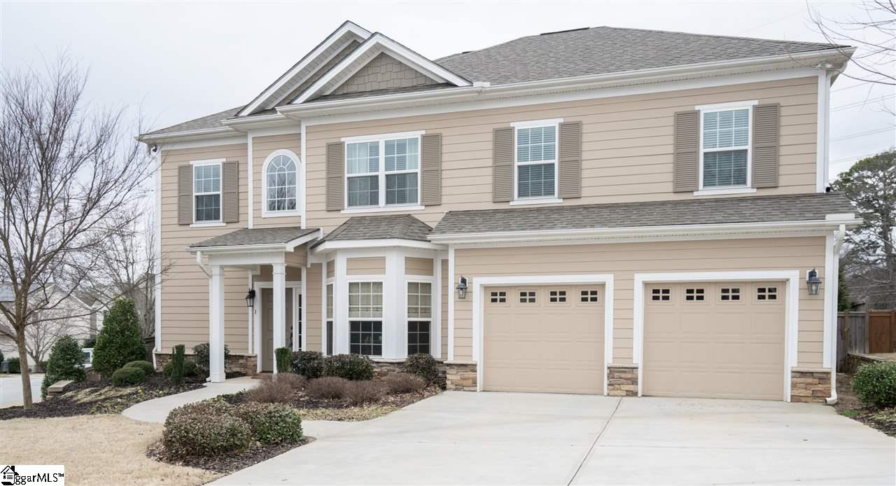 Property image 3 of 1 Majestic Oak Court in Richland Creek at North Main, Greenville, SC 29609