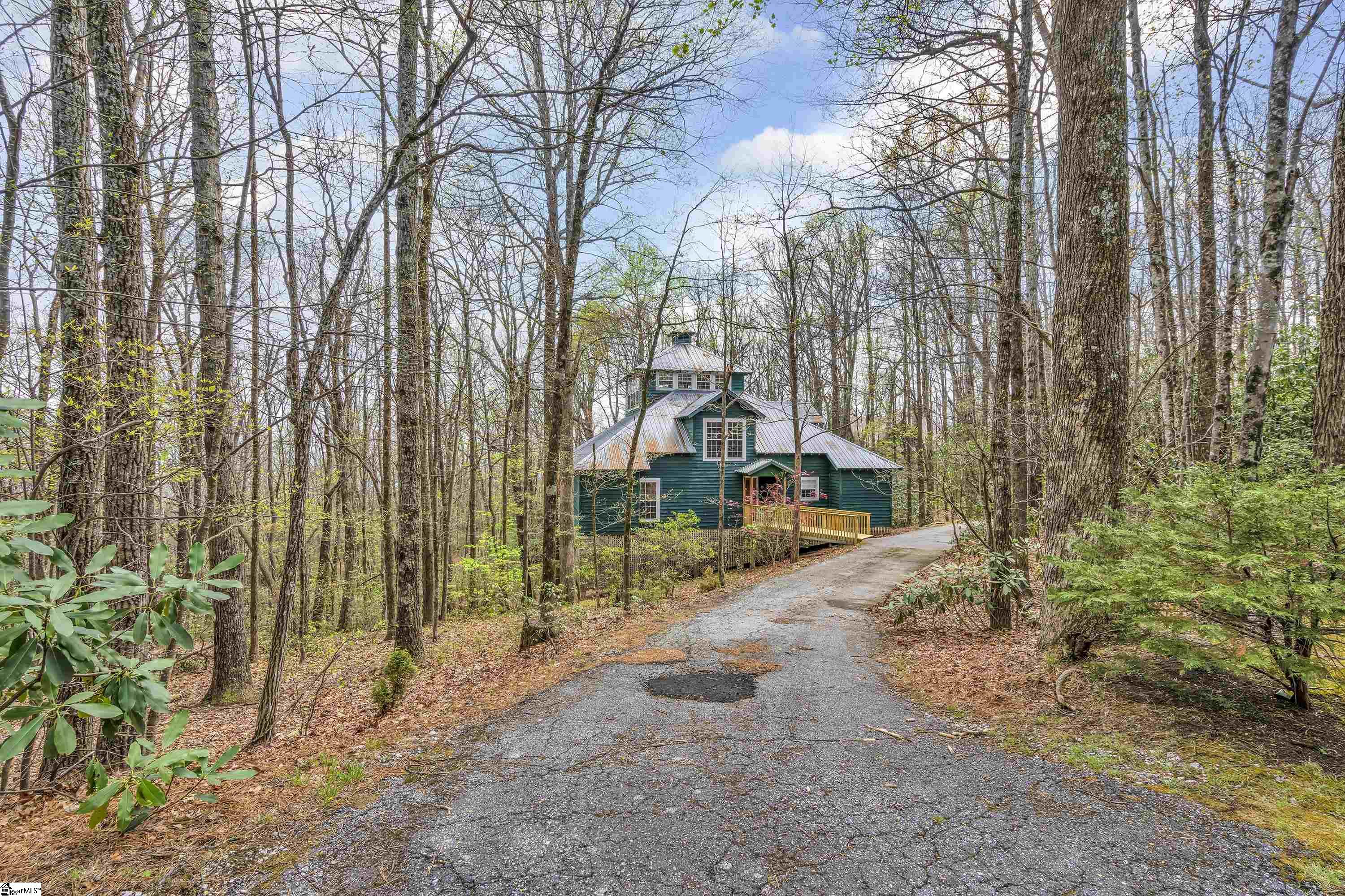 Property image 4 of 304 Cliff Ridge Drive in Cliff Ridge at Caesars Head, Cleveland, SC 29635