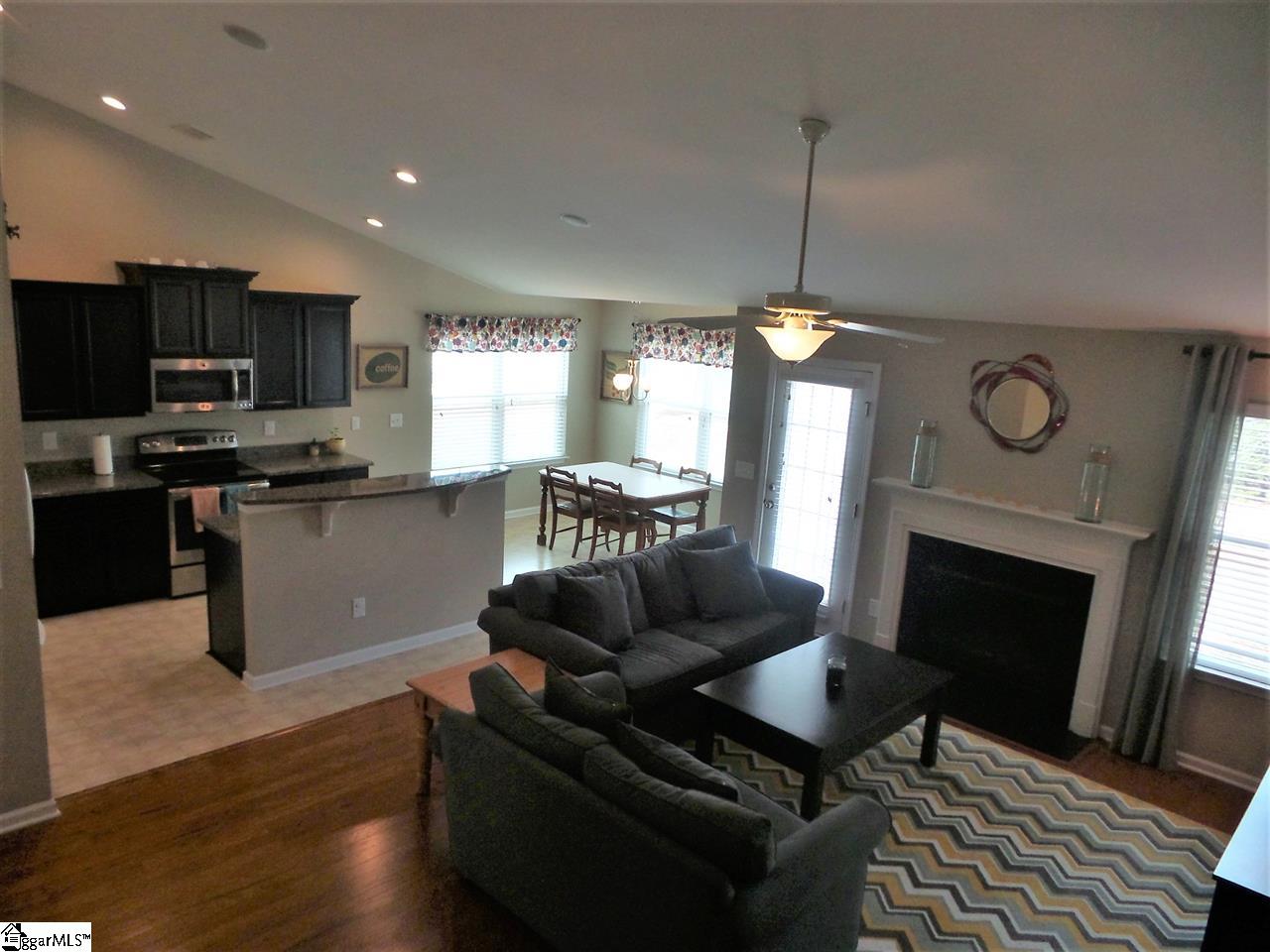 Property image 3 of 525 Eventide Drive in Tyger Shoals, Moore, SC 29369