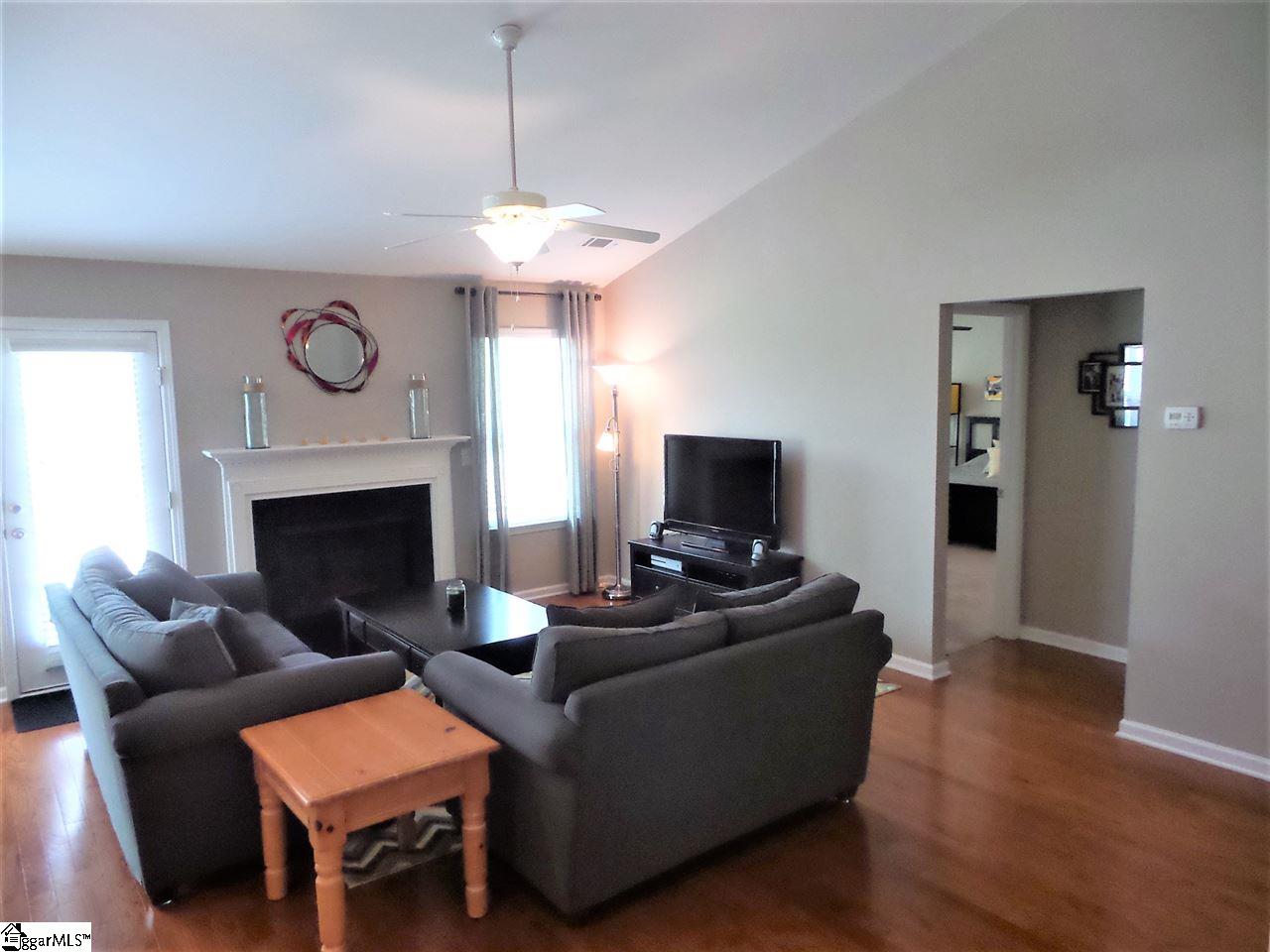 Property image 5 of 525 Eventide Drive in Tyger Shoals, Moore, SC 29369