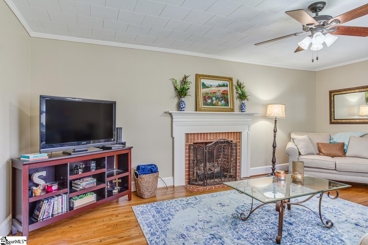 Property image 4 of 204 E Centennial Street in College View, Clinton, SC 29325
