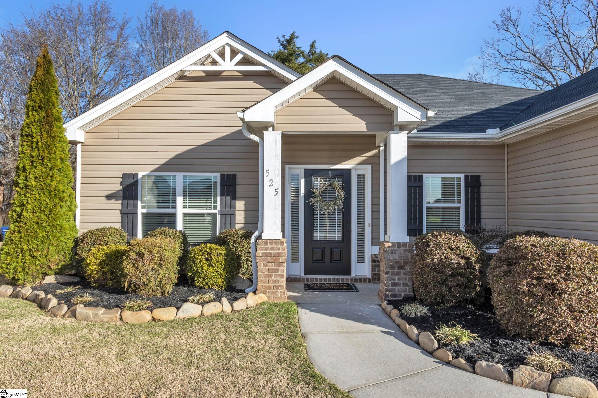 Property image 2 of 525 E Czardas Way in Reidville Crossing, Woodruff, SC 29375
