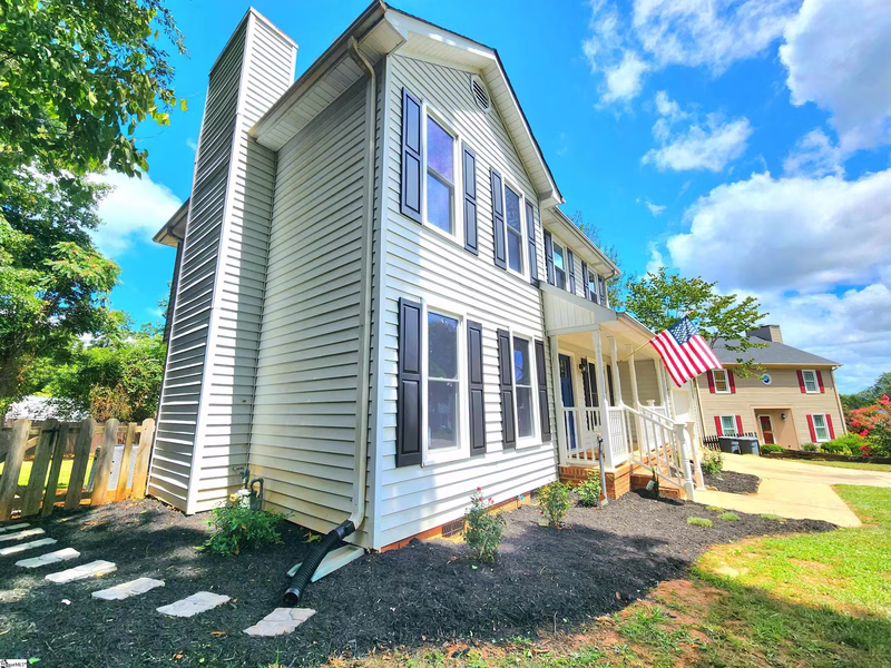 Property image 3 at 14 W Tugaloo Court, Greenville, SC 29609