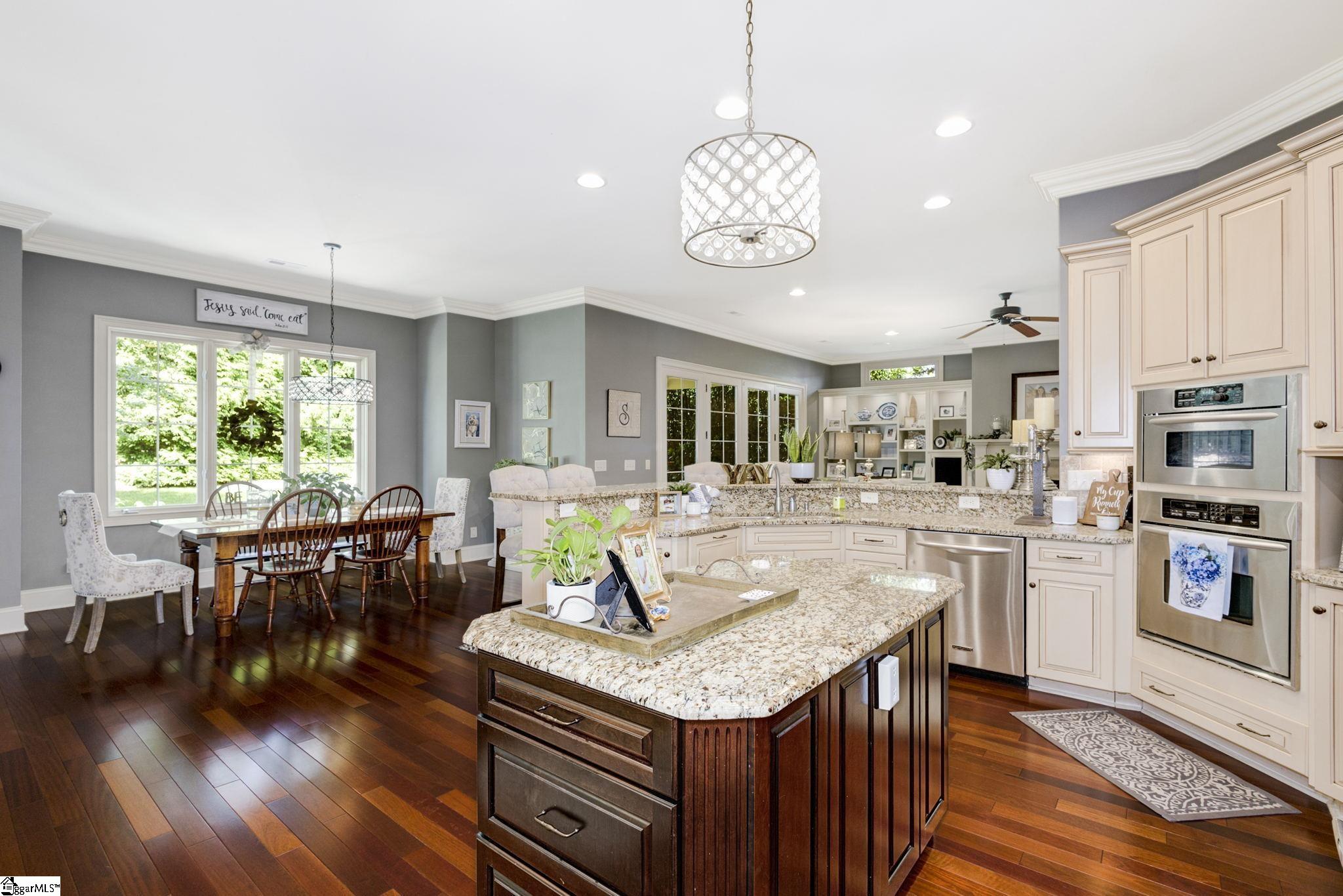 Property image 5 of 22 London Court in Glen Abbey, Greer, SC 29650