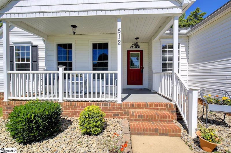 Property image 2 at 512 Peach Grove Place, Mauldin, SC 29662