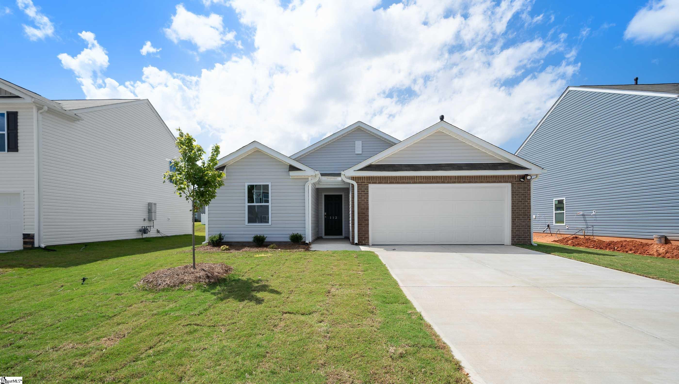 Property image 2 of 112 Larson Lane in Bentley Park, Greenwood, SC 29646