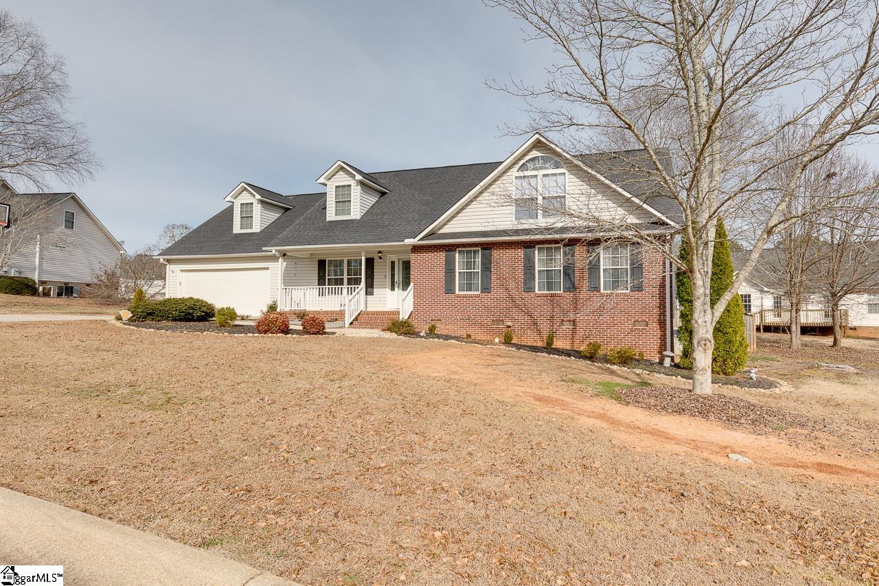 Property image 2 of 166 Amberwood Drive in Amberwood, Anderson, SC 29621