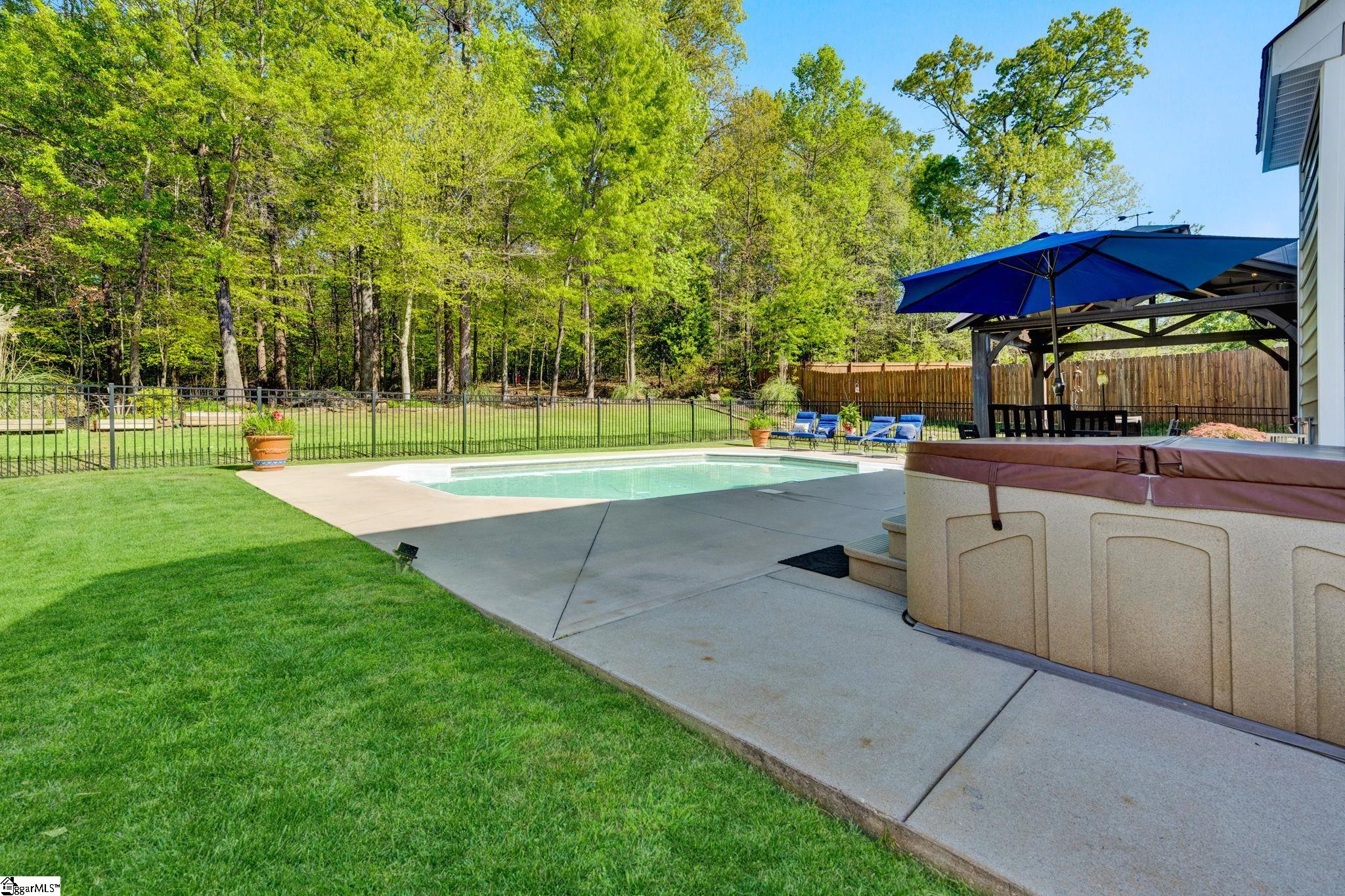 Property image 5 of 220 Kylemore Lane in Lismore Park, Greer, SC 29650