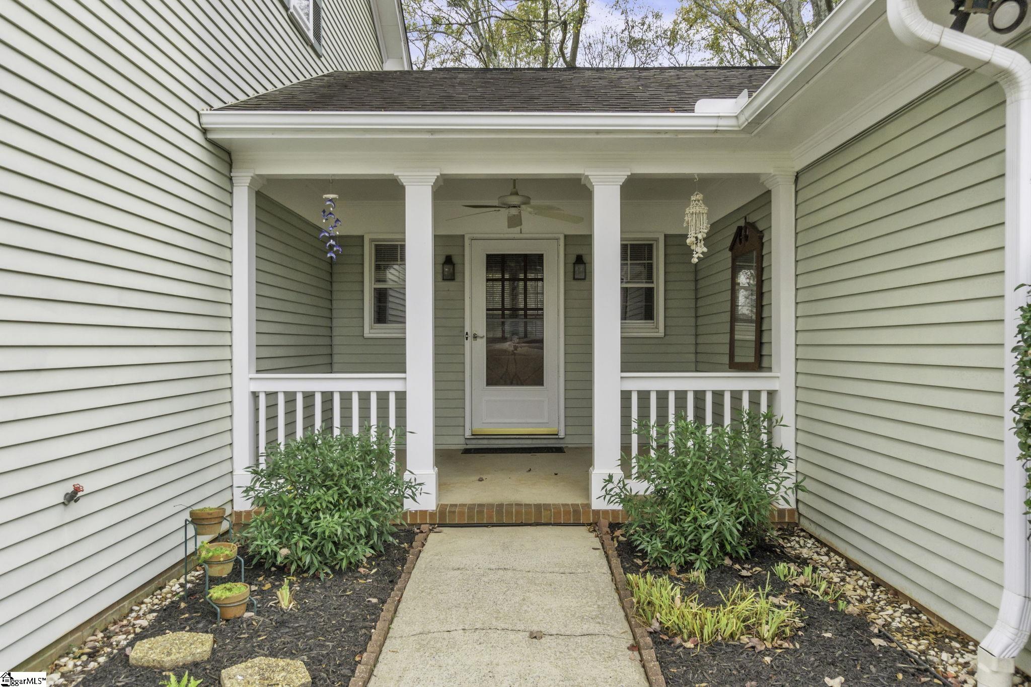 Property image 2 of 125 Swindon Circle in Kingsgate, Greenville, SC 29615
