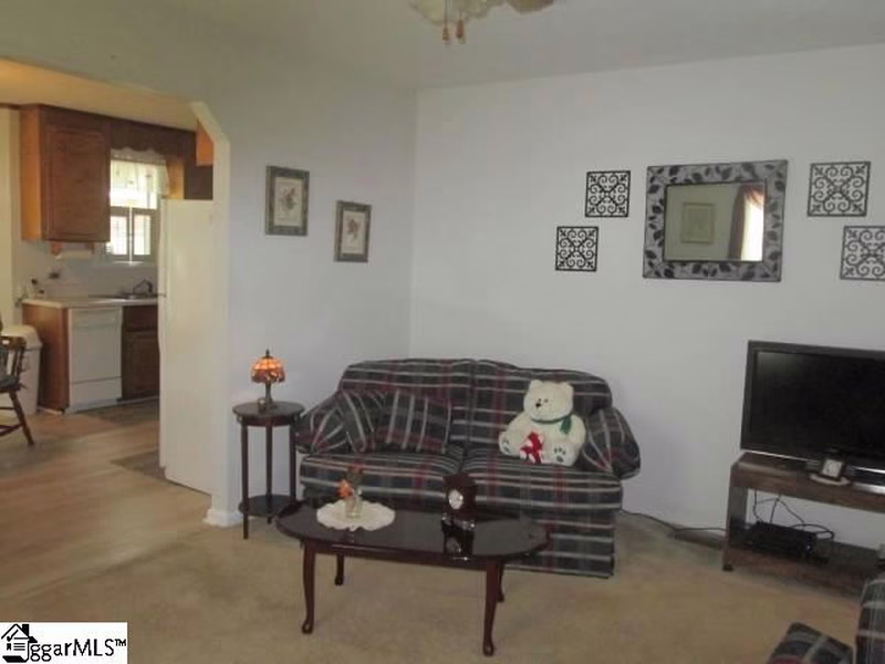 Property image 5 at 101 Center Drive, Laurens, SC 29360