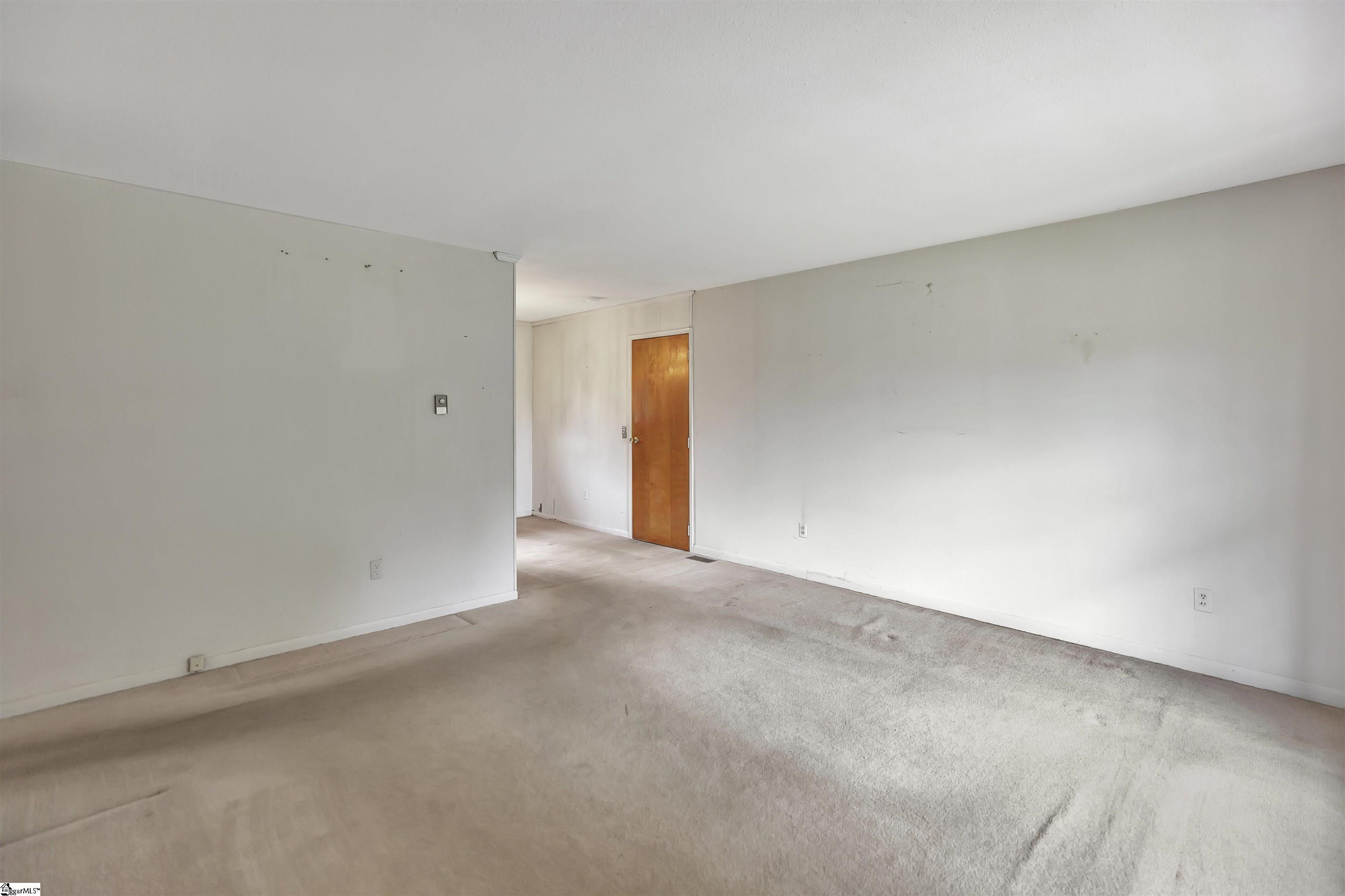 Property image 3 of 203 Fleming Drive in Fairfield Acres, Anderson, SC 29621