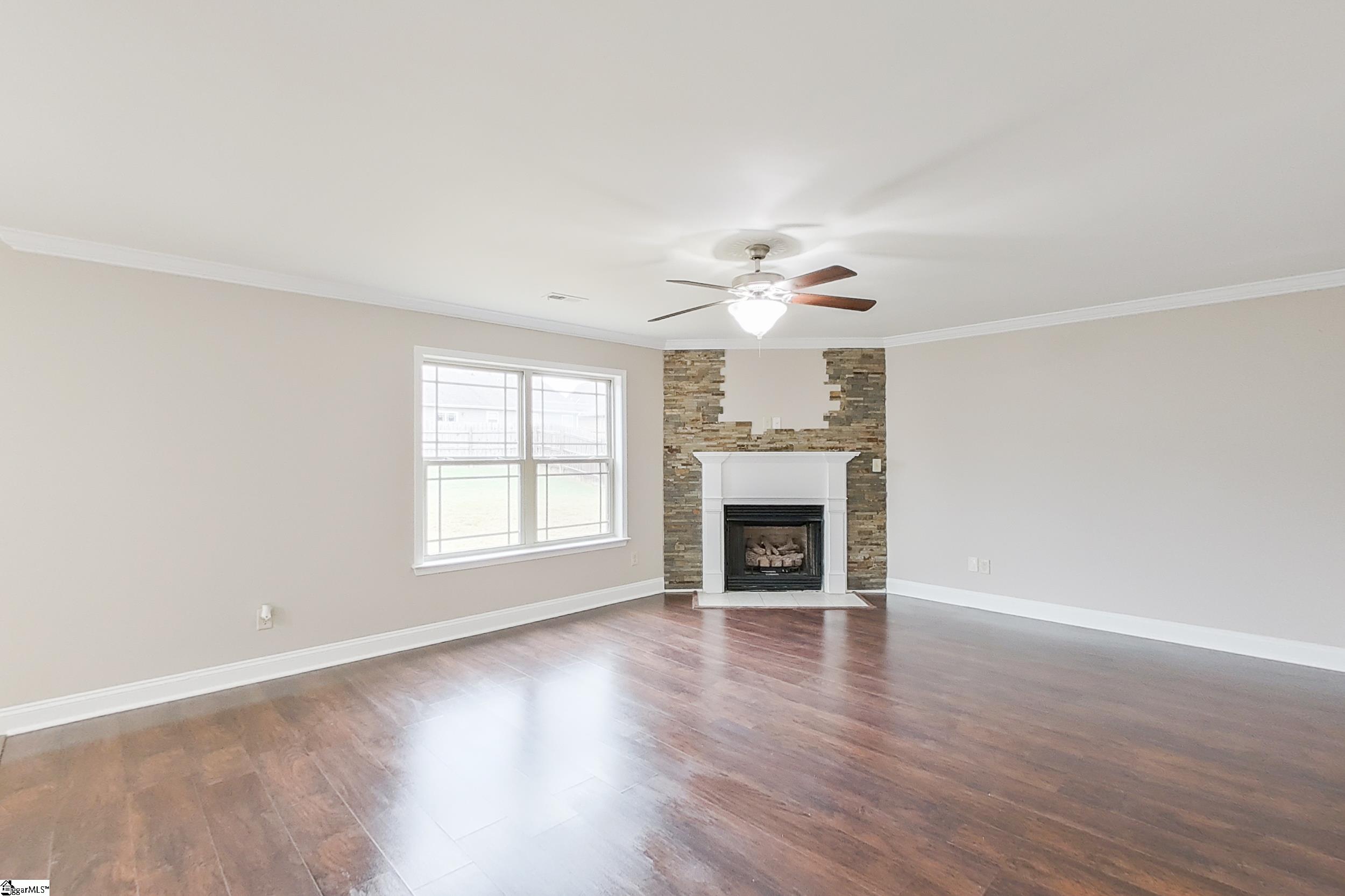 Property image 3 of 7 Dunsborough Drive in Victoria Park, Simpsonville, SC 29680