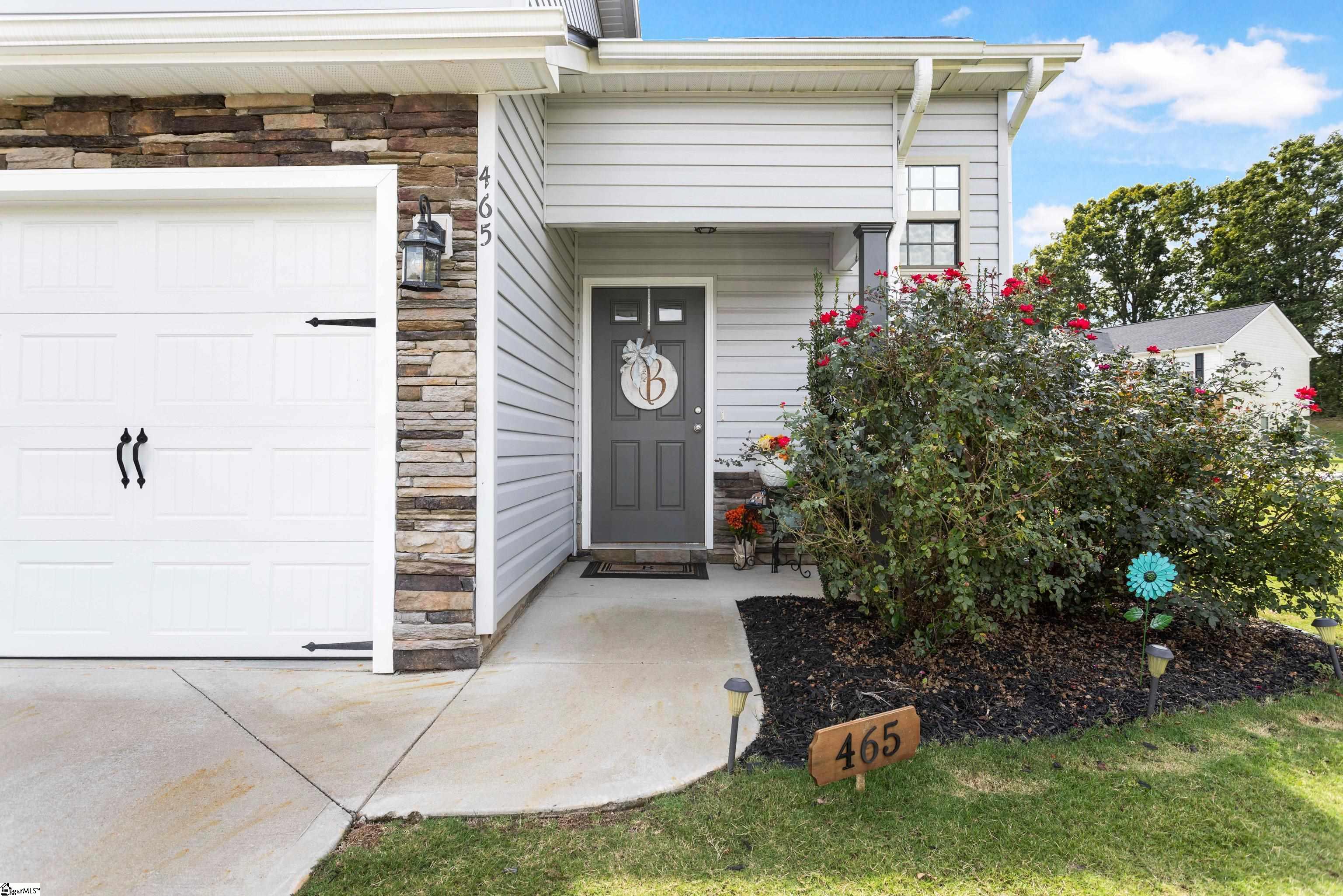 Property image 2 of 465 Peaksview Drive in Lockeland Park, Simpsonville, SC 29681