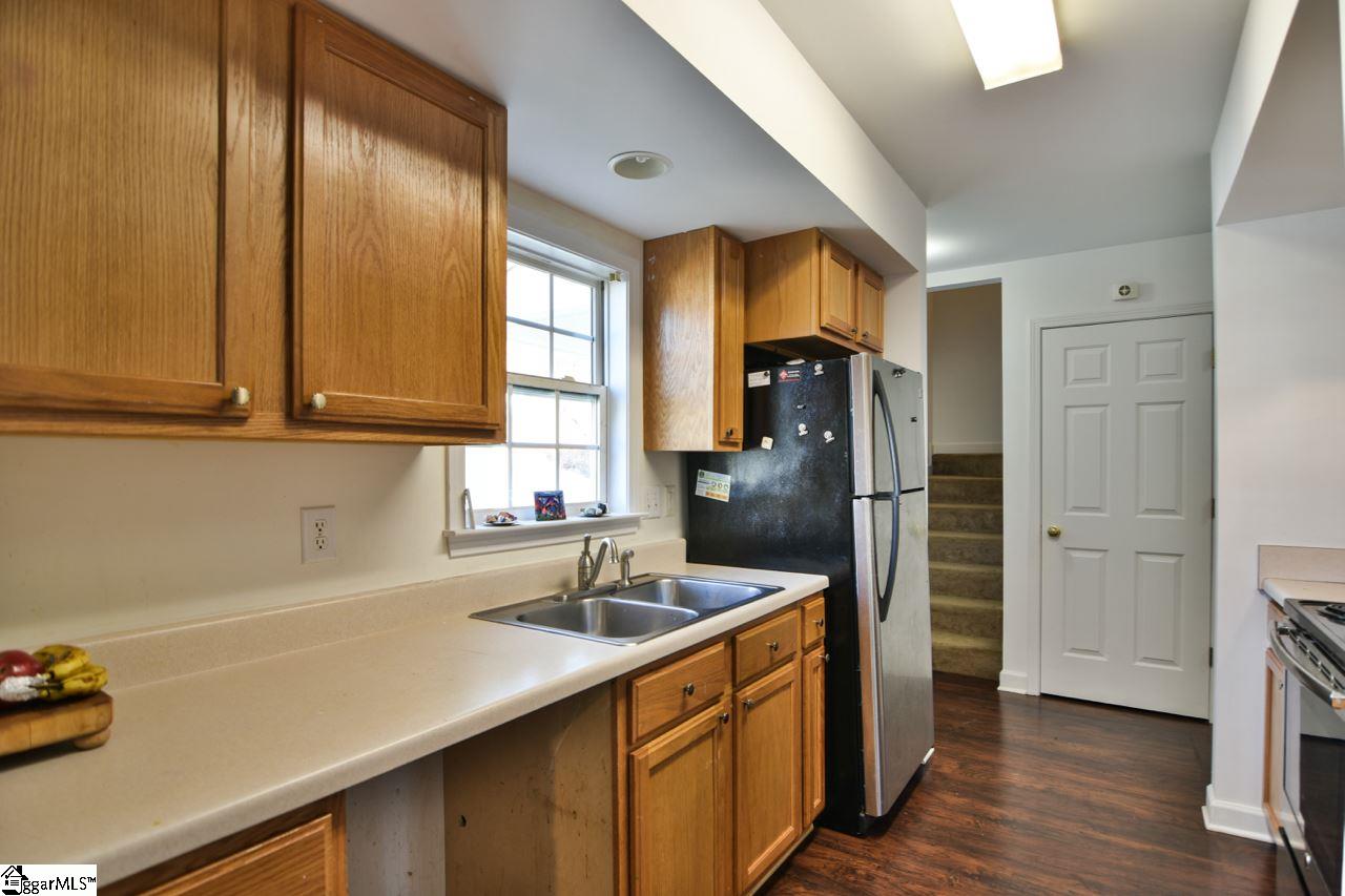 Property image 3 of 31 Provence Street in Arcadia Hills, Greenville, SC 29607