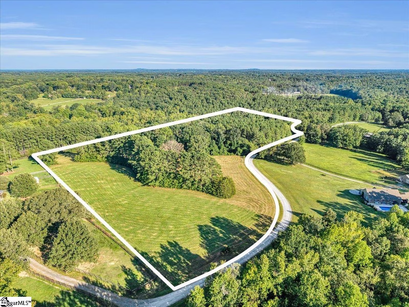 Meadows of Campbell Creek, Landrum Community