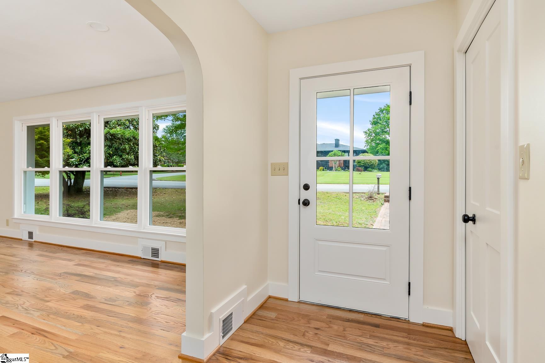 Property image 4 of 2000 Lindale Road in Bellview Estates, Anderson, SC 29621