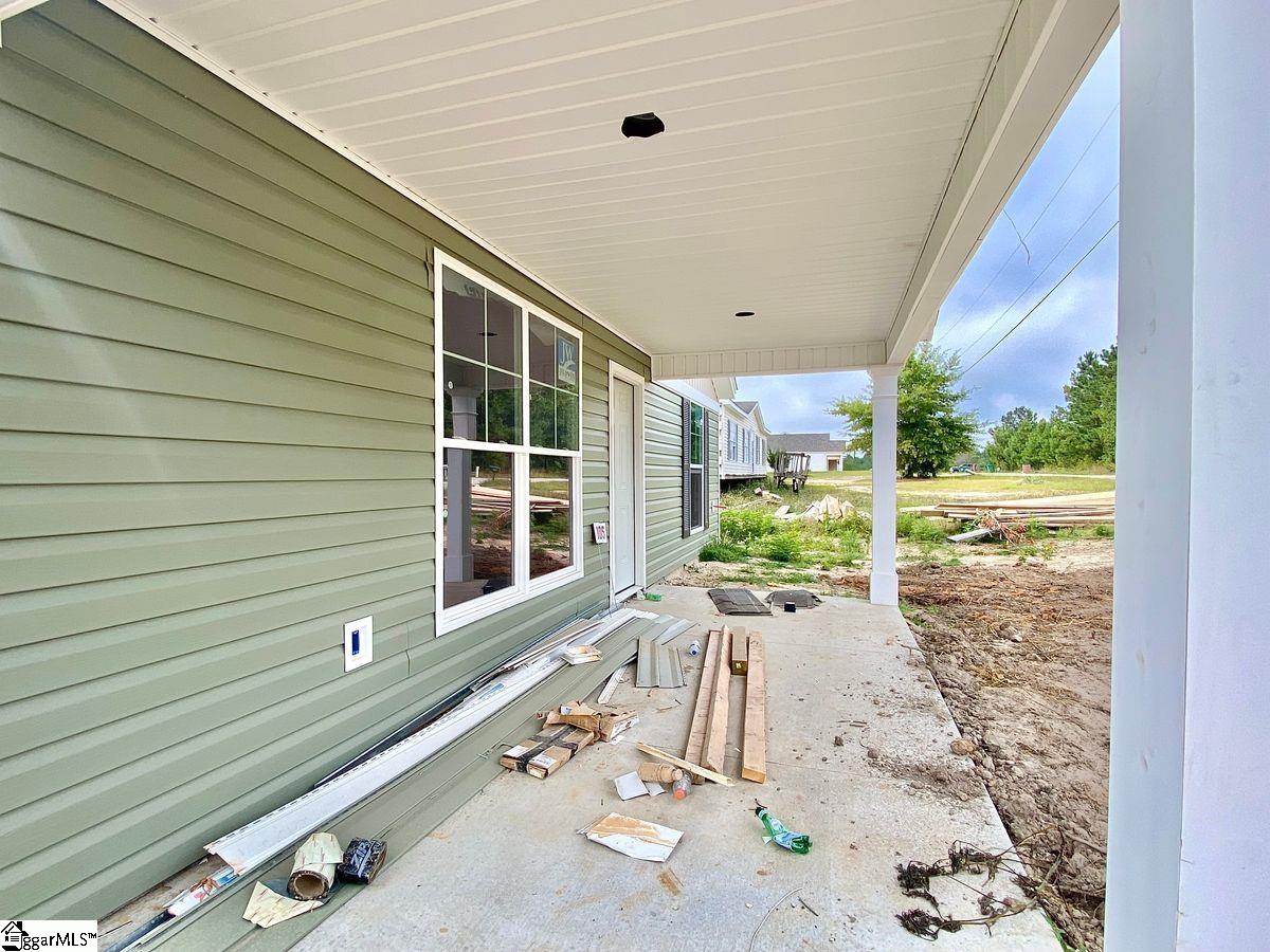 Property image 2 of 105 Colleton Lane in Blossom Meadows, Clinton, SC 29325