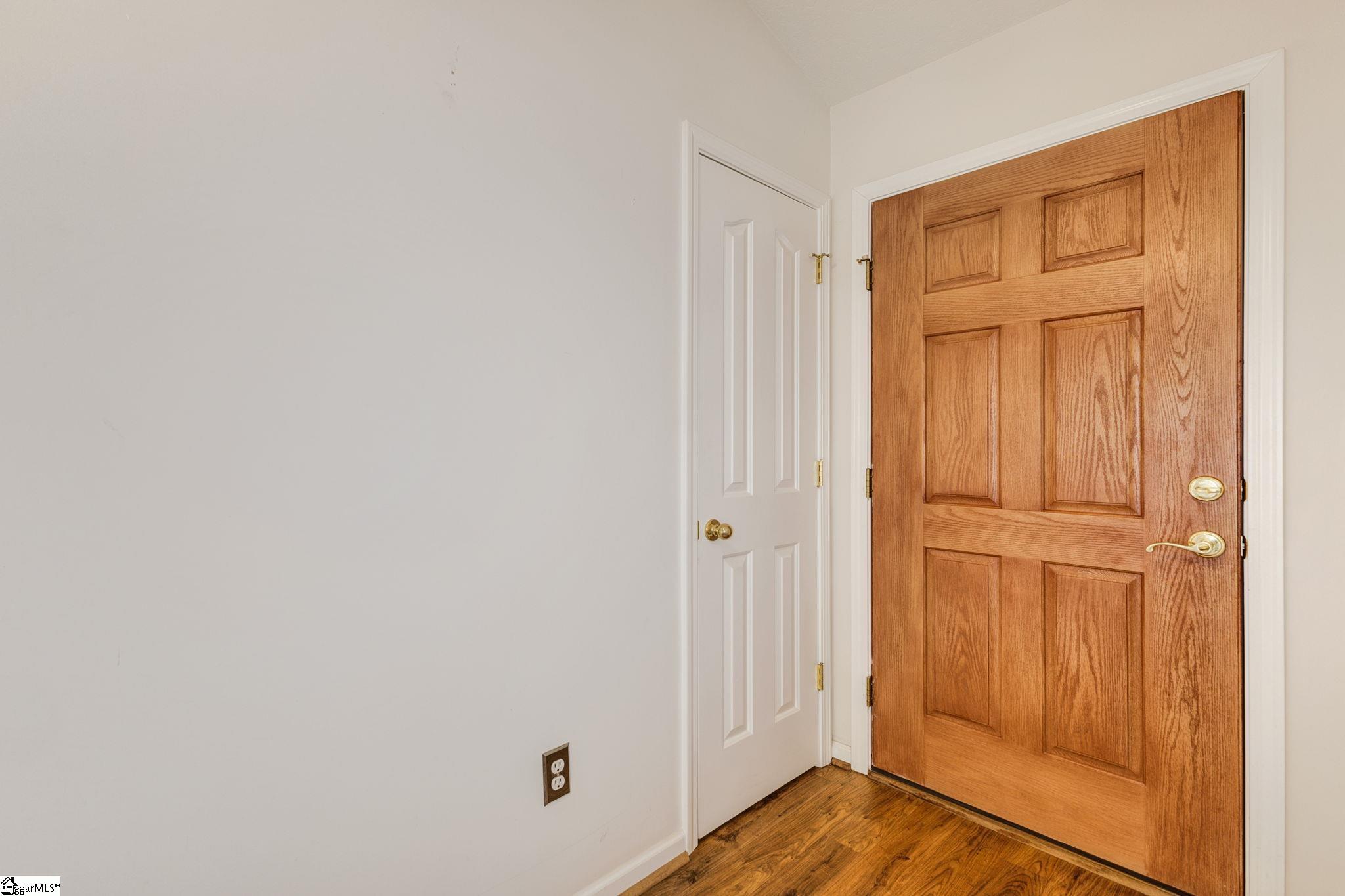 Property image 3 of 105 Cretewood Place in Reid Valley, Taylors, SC 29687