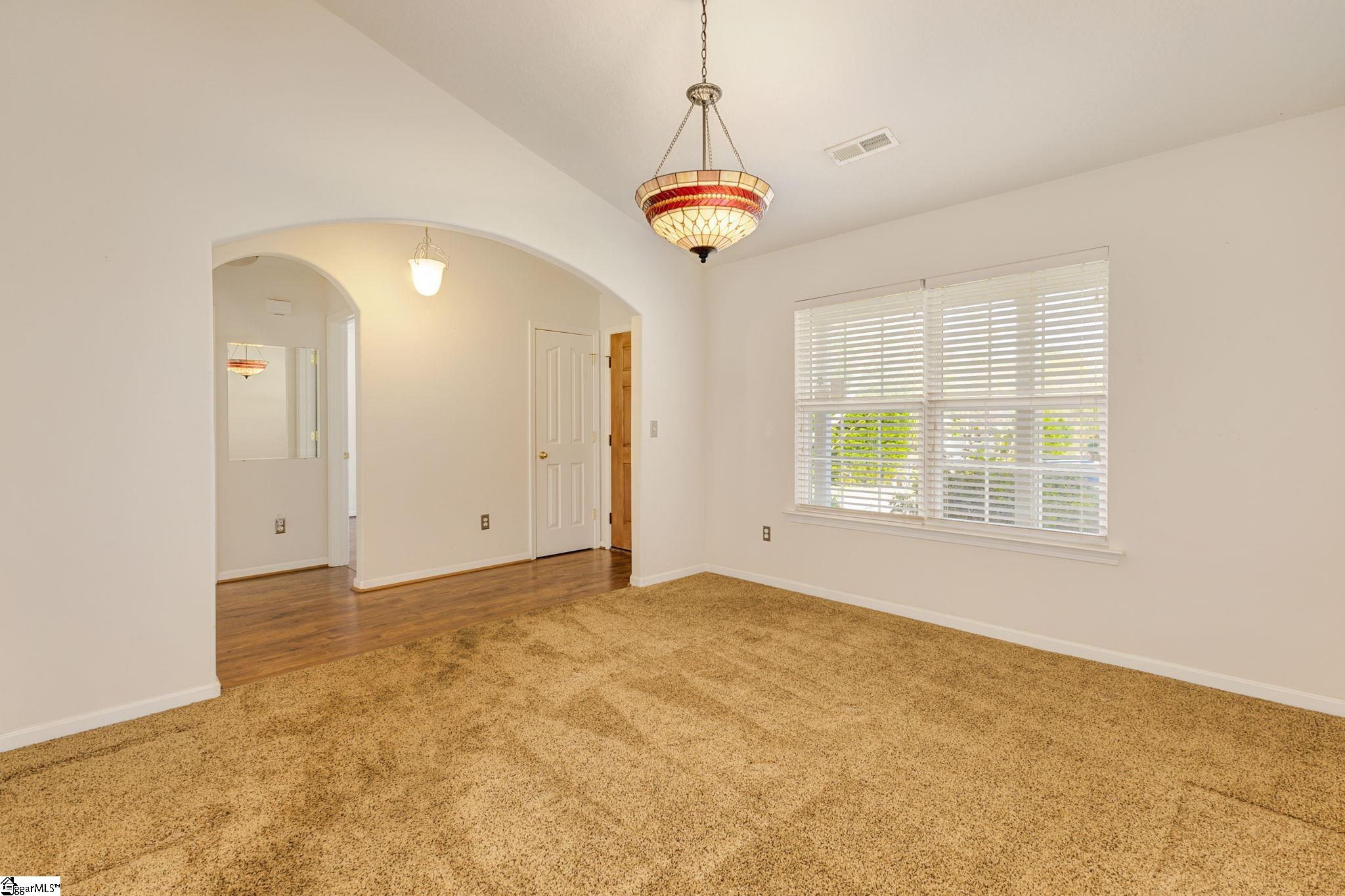 Property image 4 of 105 Cretewood Place in Reid Valley, Taylors, SC 29687