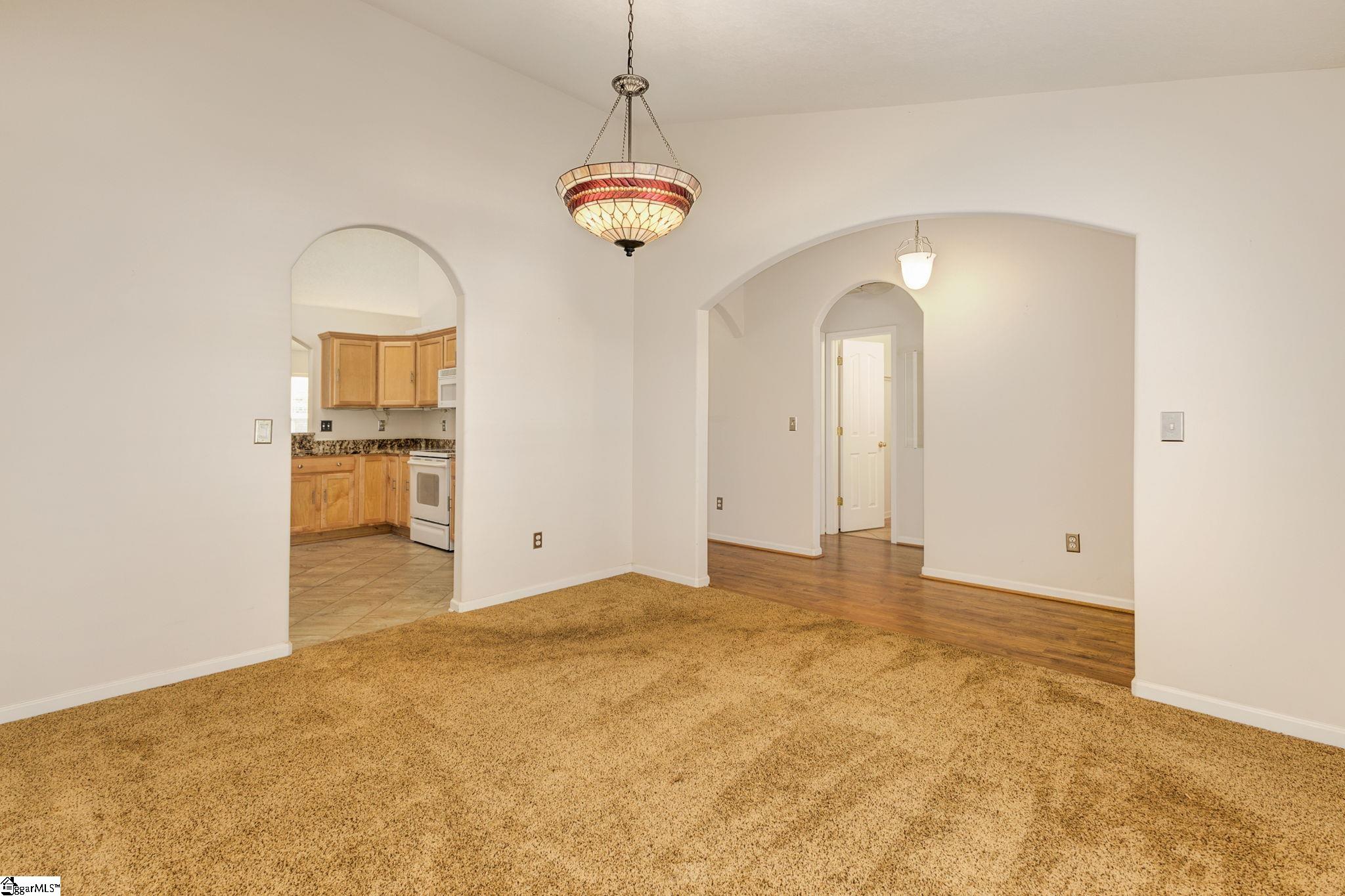 Property image 5 of 105 Cretewood Place in Reid Valley, Taylors, SC 29687