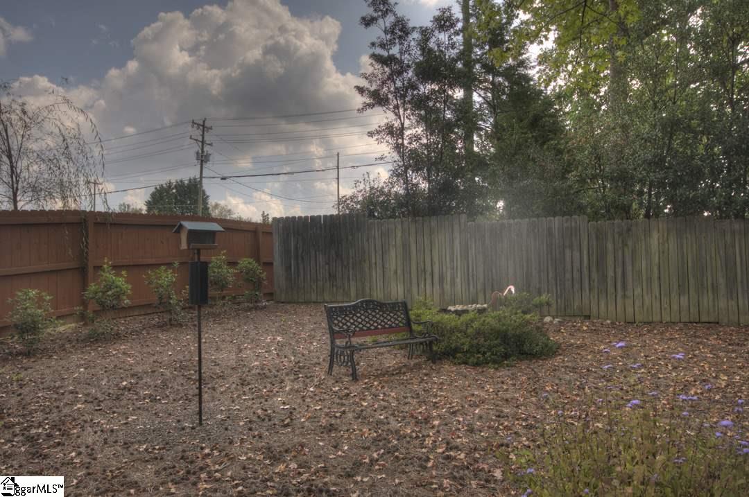 Property image 4 of 6 Tiverton Drive in Kingsgate, Greenville, SC 29615