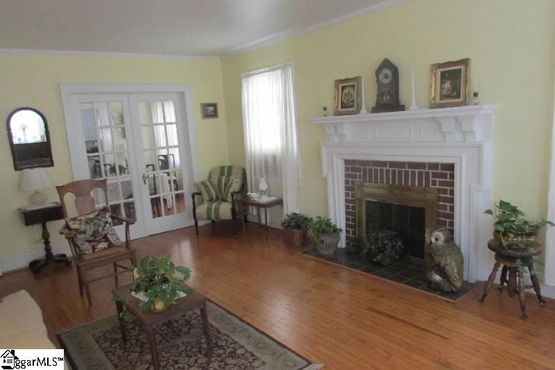 Property image 4 of 400 Calvert Avenue in College View, Clinton, SC 29325