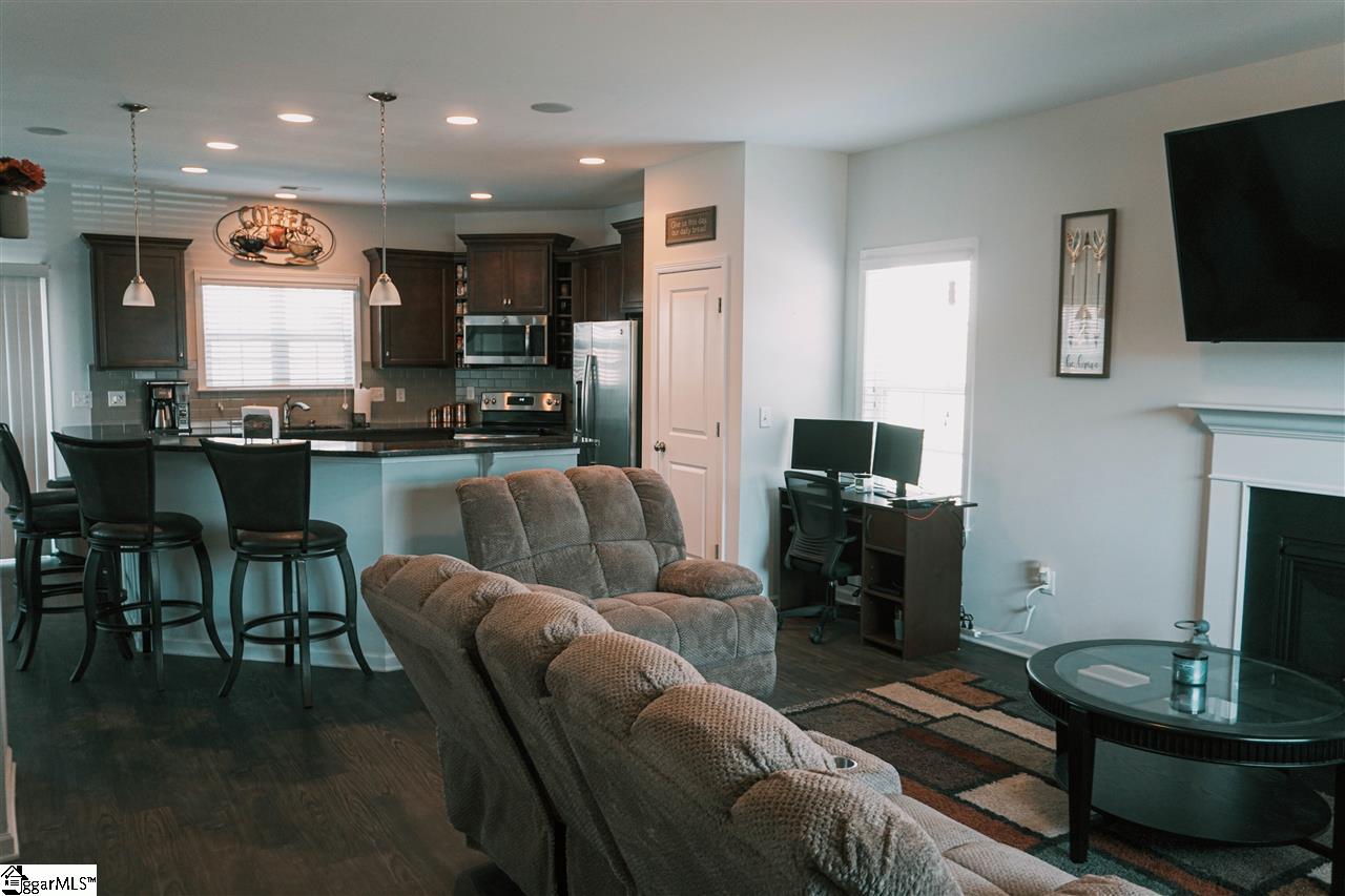 Property image 5 of 440 Lynnell Way in Tyger Shoals, Moore, SC 29369