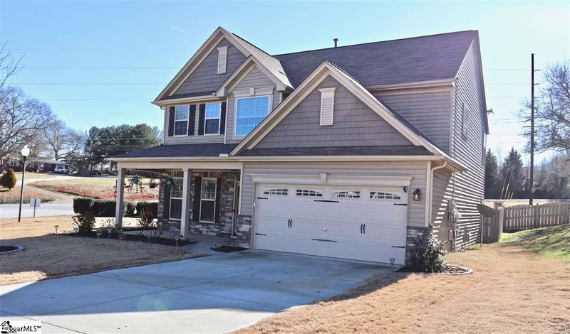 Property image 2 at 301 Cypress Hill Court, Simpsonville, SC 29681